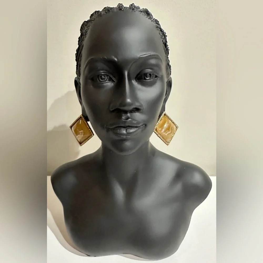 New Gold-Tone Square Earrings with Yellow Marble Resin